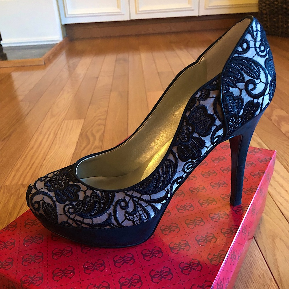 Guess Black and Tan Lace Platform Heels Size 7.5